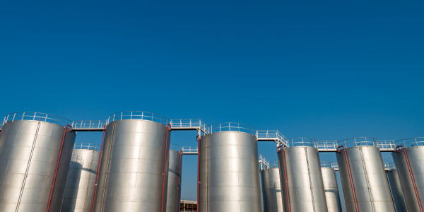 Caldereros · Calderería · Calderas · Tolvas · Cisternas · Depósitos en Penedès i Garraf · Fabricación de Columnas y Autoclaves