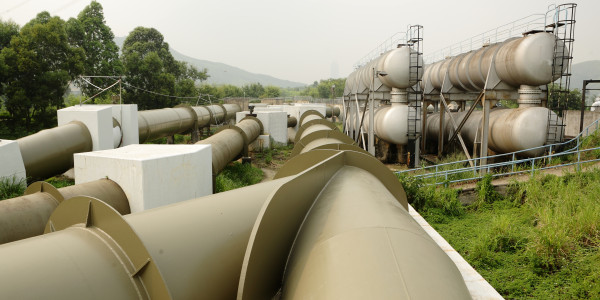 Tuberos · Instalación / Mantenimiento Tuberías Industriales Llorenç del Penedès · Medición, corte y conformado de tuberías según planos y especificaciones