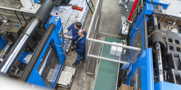 Electricistas Industriales · Instaladores Alta / Baja Tensión Mediona · Equilibrado y alineación de motores y generadores